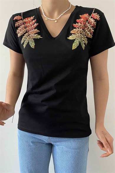 Omuzları Yaprak Desen Tasarım Tişört
